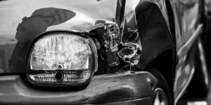 τροχαίο ατύχημα ανασφάλιστο όχημα αποζημίωση δικηγόρος